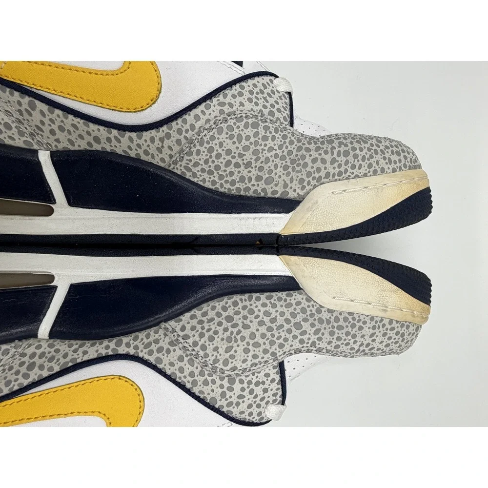 Nike Air Assault White Elephant Yellow Navy 315064-171 Mens Sz 12 No Box